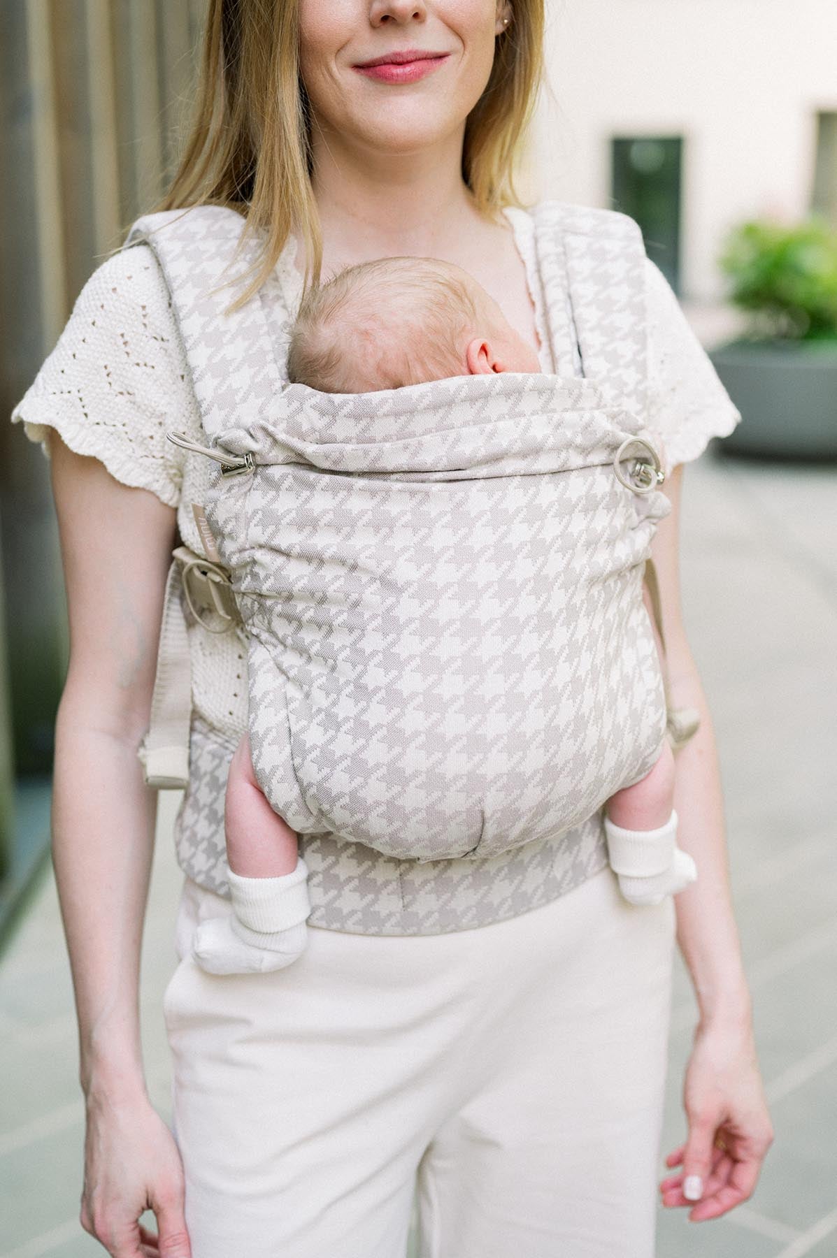 Nosítko od narození (0+) Houndstooth