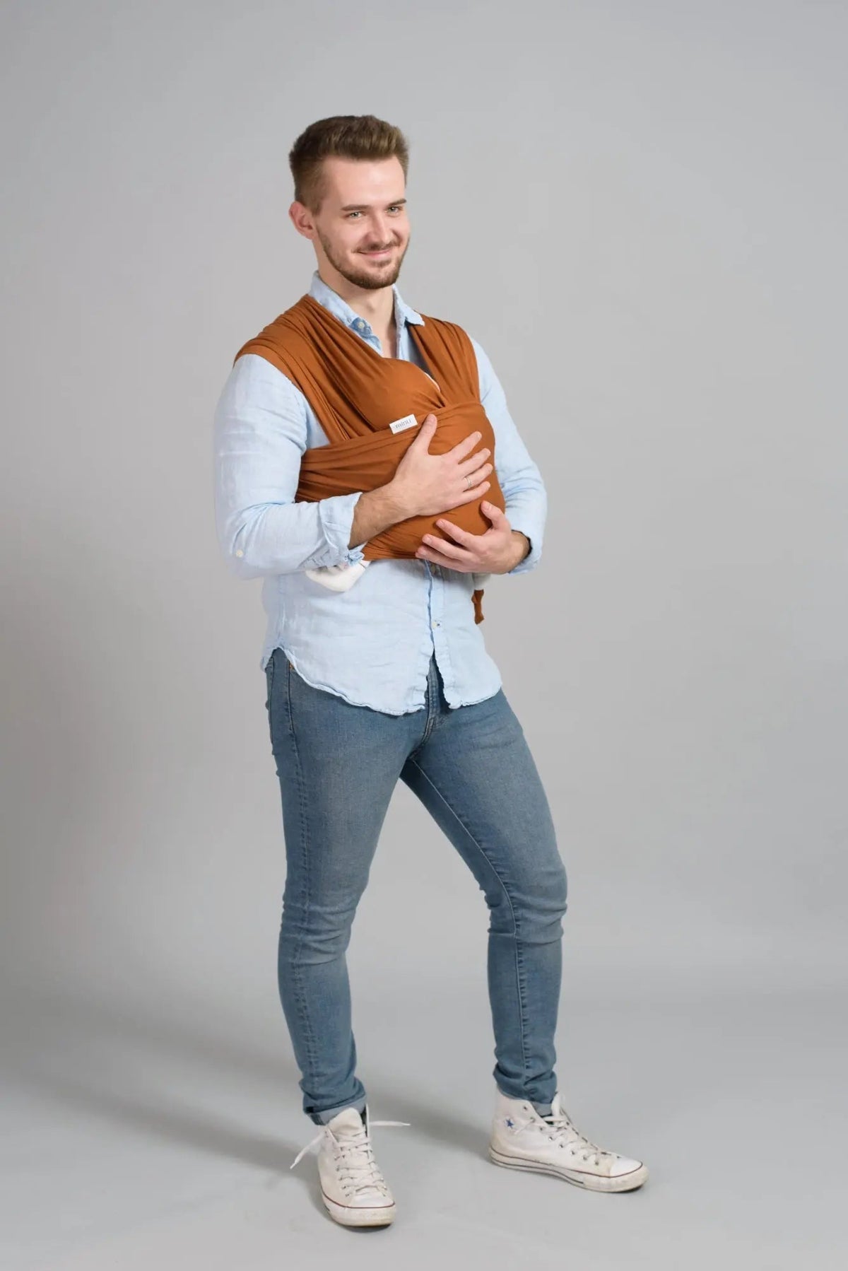 satek na noseni miminek